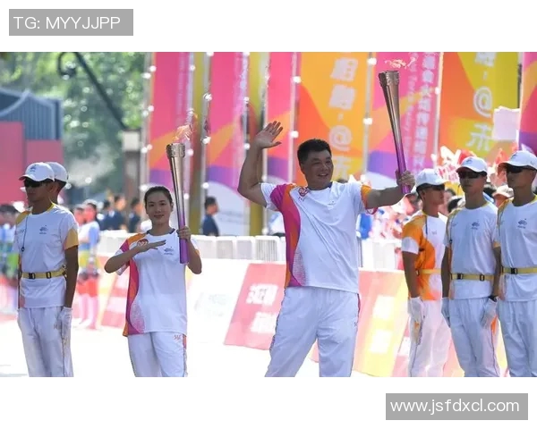 亚运会火炬接力开启,中国运动员担任首棒火炬手